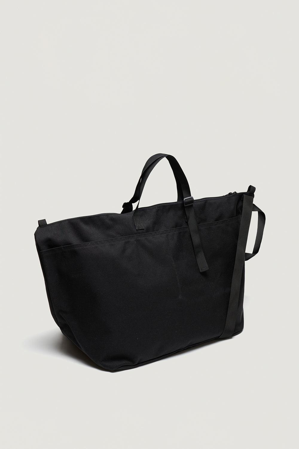 Traveler Duffle Large | Bags In Progress | The Standard Store