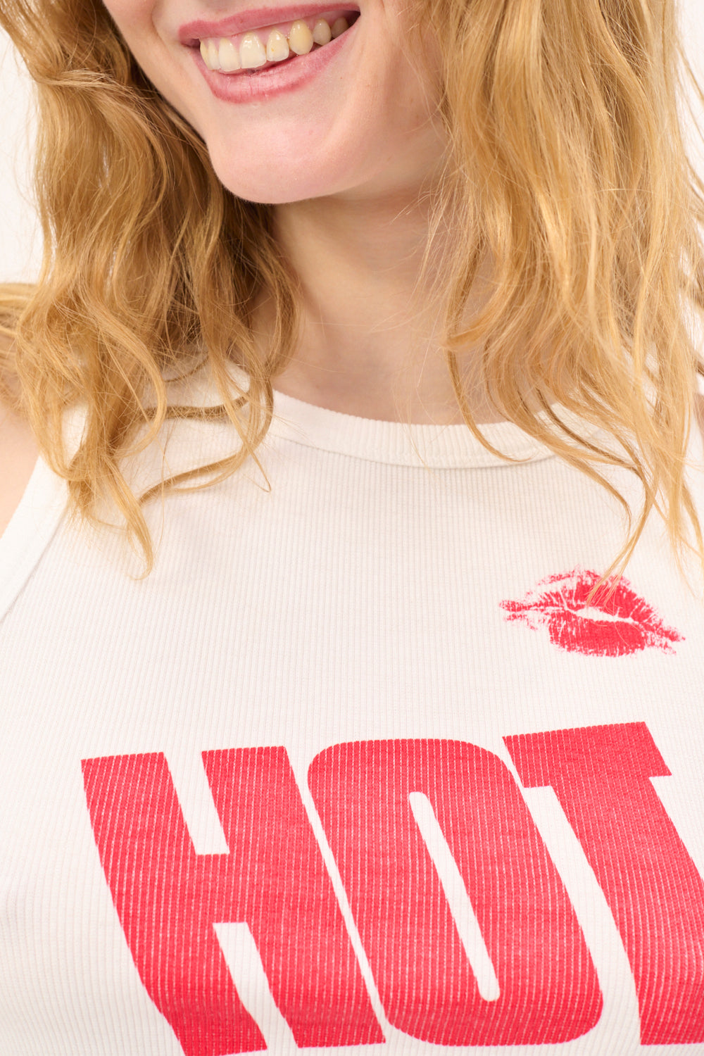Kiss Me I'm Hot T-shirt | Carne Bollente | The Standard Store