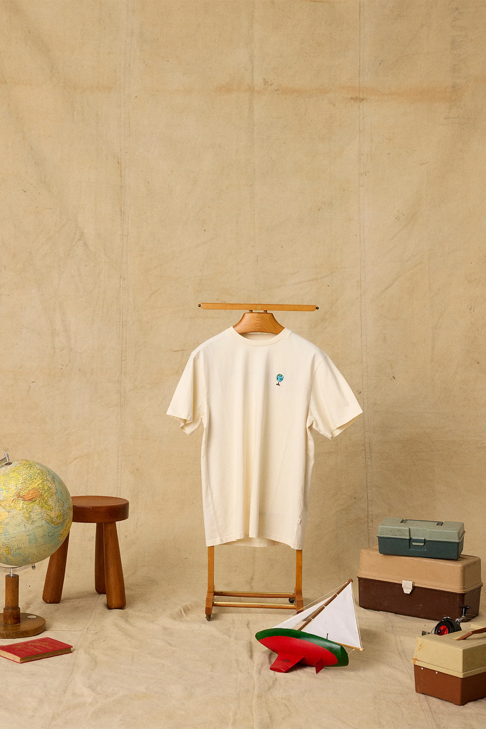 Globus T-Shirt | Forét | The Standard Store