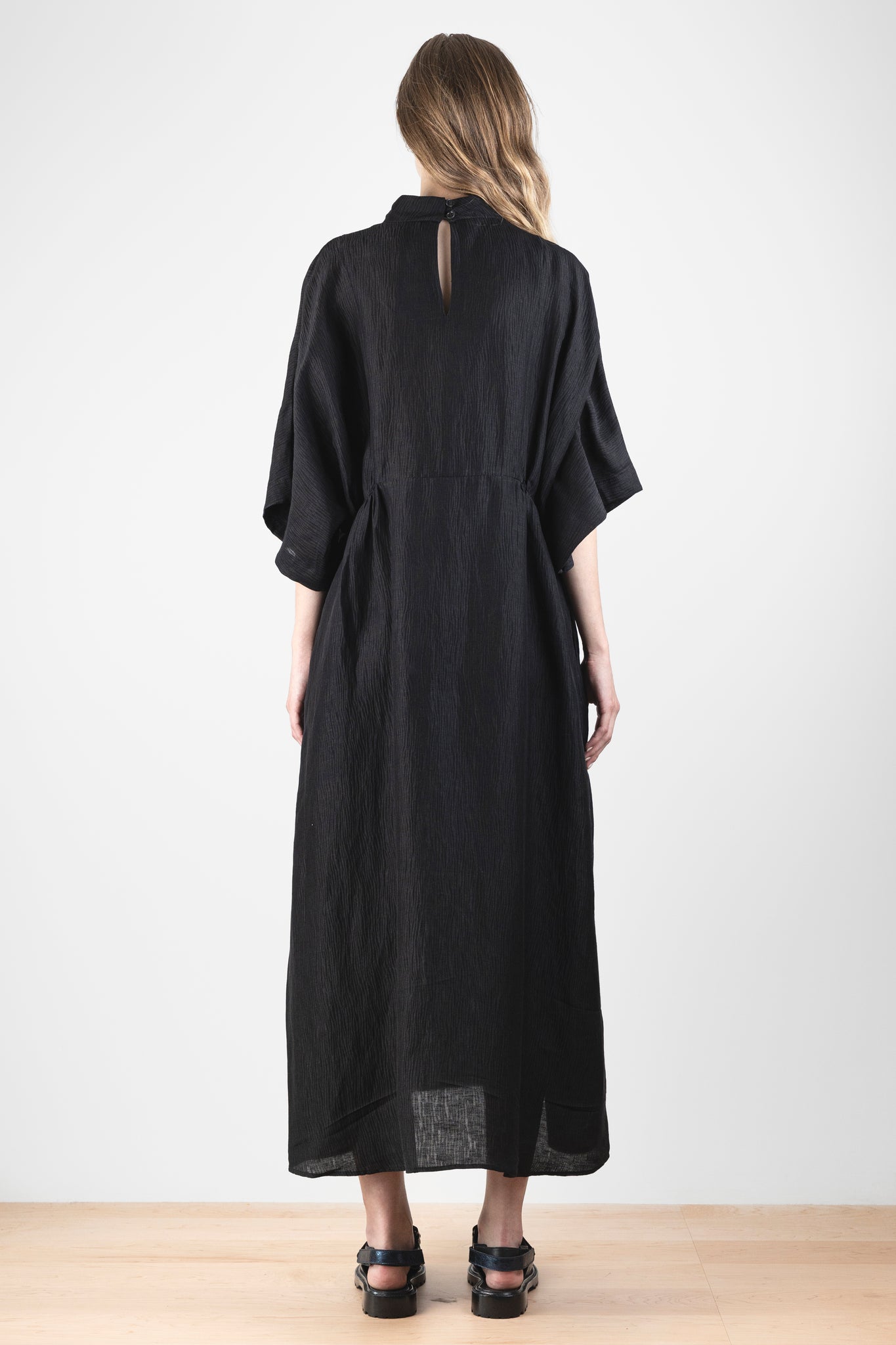 Very Turtle Dress, Black | Henrik Vibskov | The Standard Store