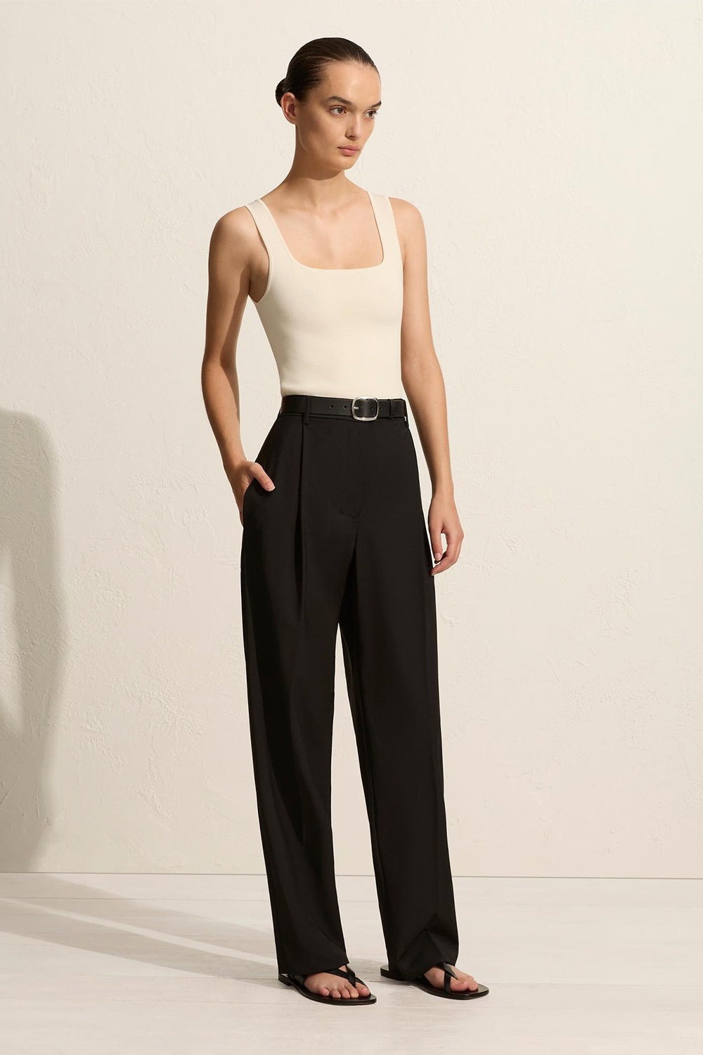 Womens Trouser | Matteau Relaxed pleat pant | The Standard Store