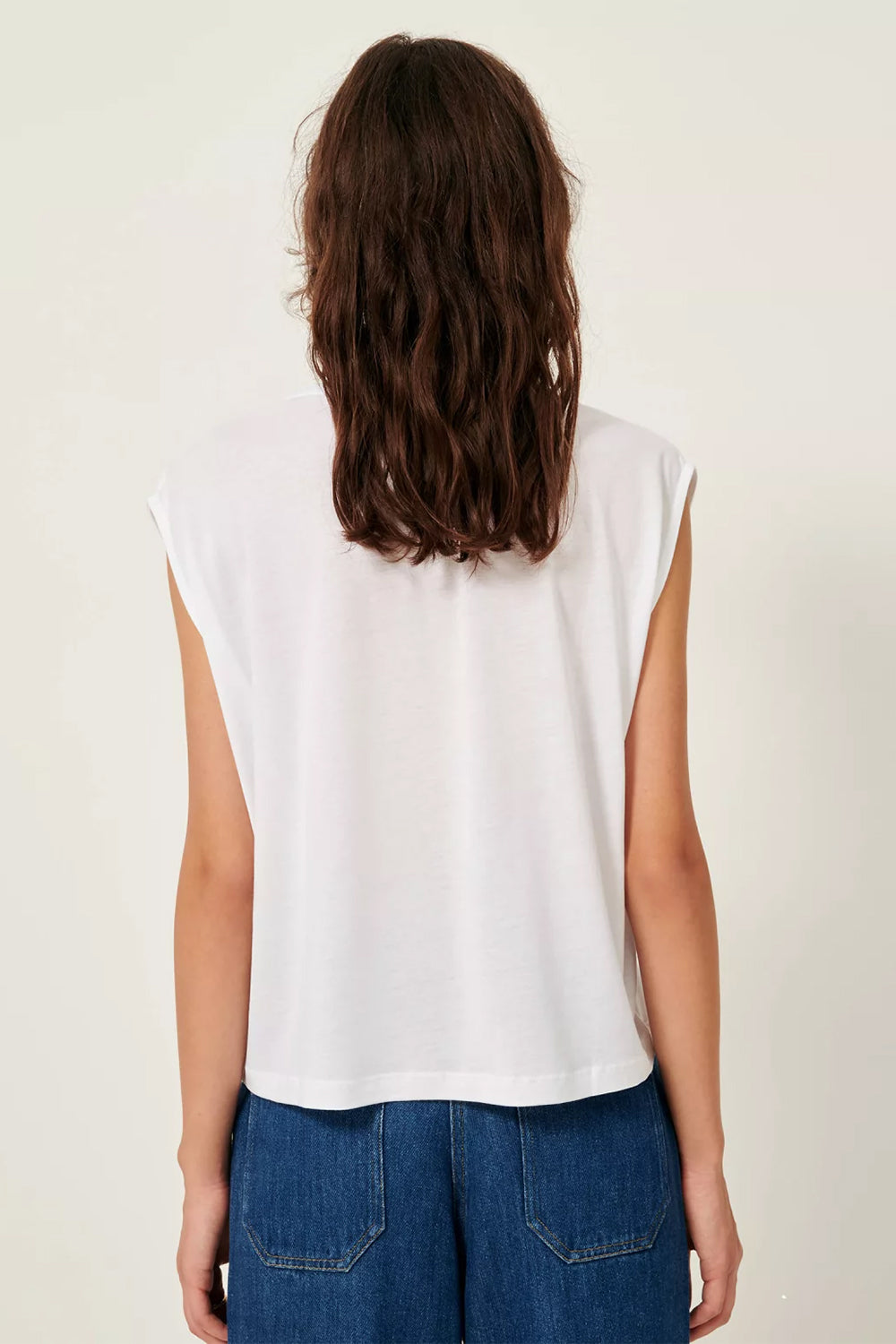 The V, White | Sessun | The Standard Store