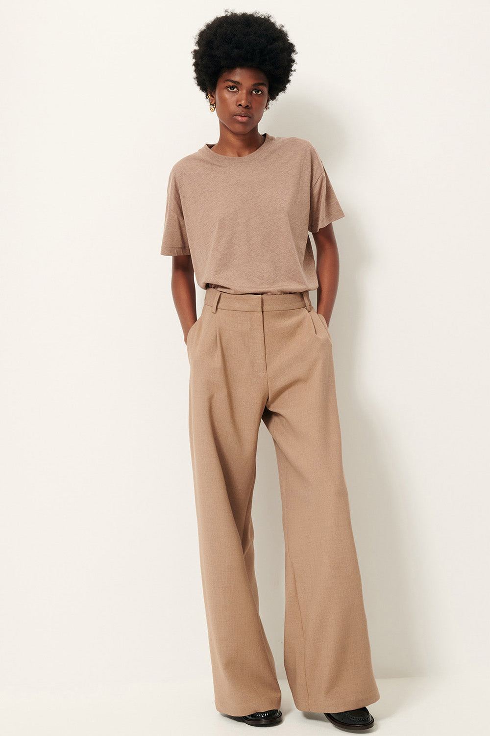 Too Short Sleeve Tshirt, Alpaga | Sessùn | The Standard Store